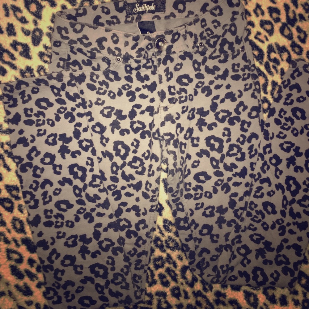 Gray Cheetah print pants w/ blk spots